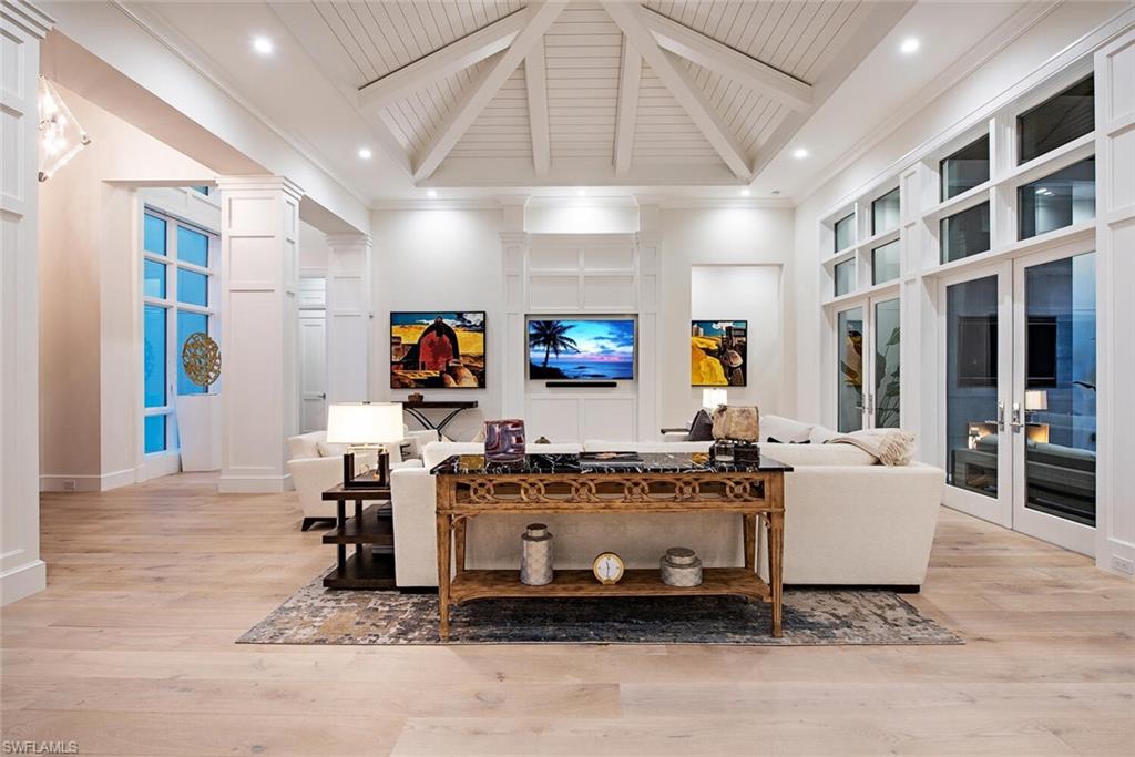 MOORINGS - Residential