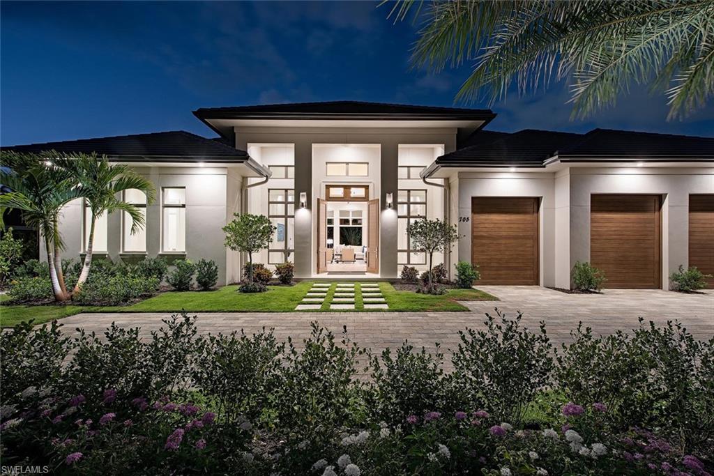 MOORINGS - Residential