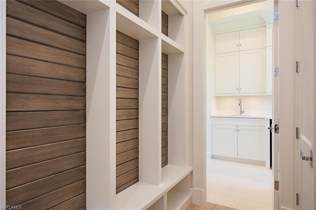 MOORINGS - Residential