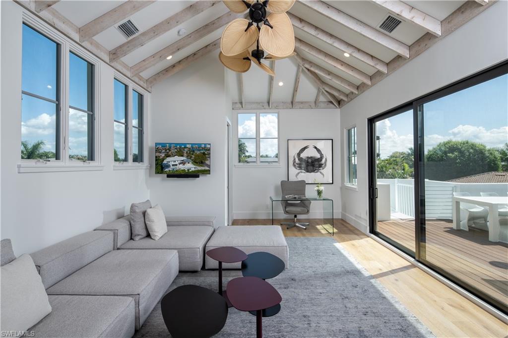 PARK SHORE - Residential