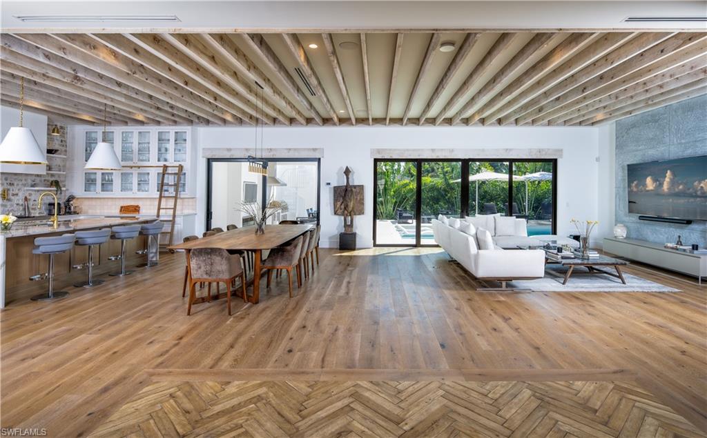 PARK SHORE - Residential