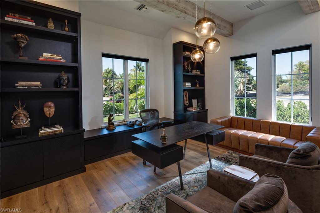 PARK SHORE - Residential