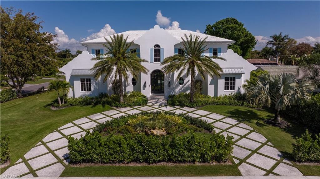 Photo of 3770 Crayton RD, NAPLES, FL 34103 (MLS # 226005574)