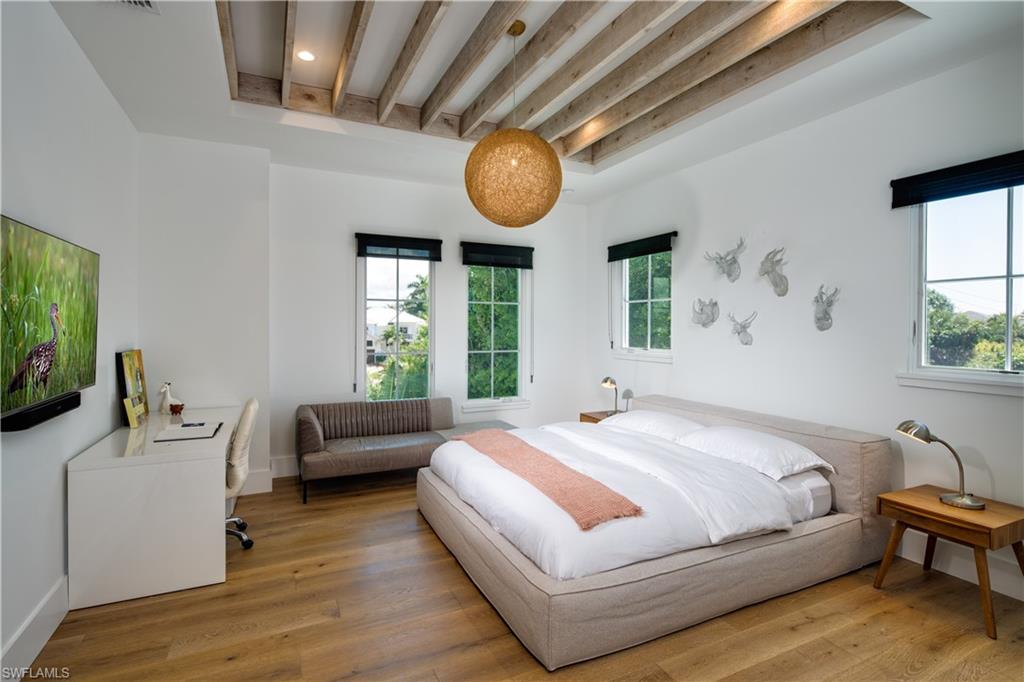 PARK SHORE - Residential