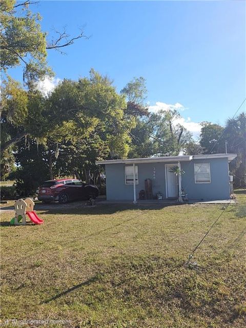 3966 Madison AVE FORT MYERS FL 33916