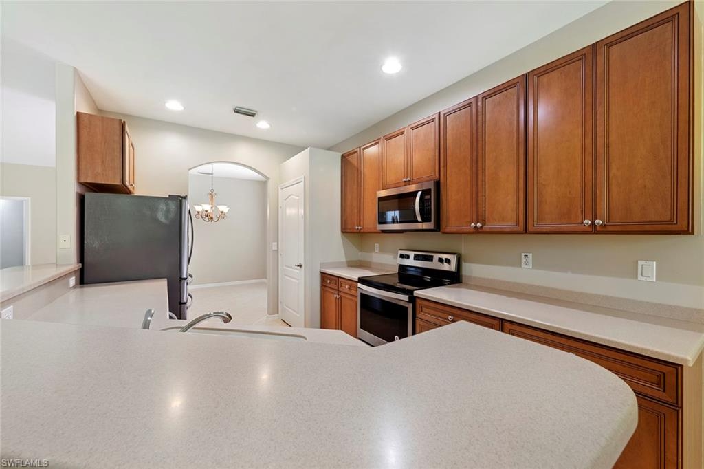 COLONIAL OAKS - Residential