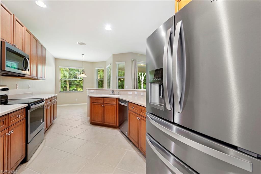 COLONIAL OAKS - Residential