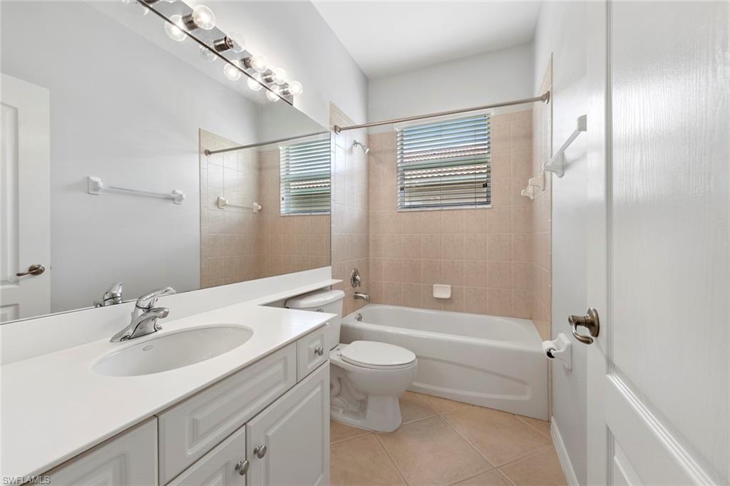 COLONIAL OAKS - Residential