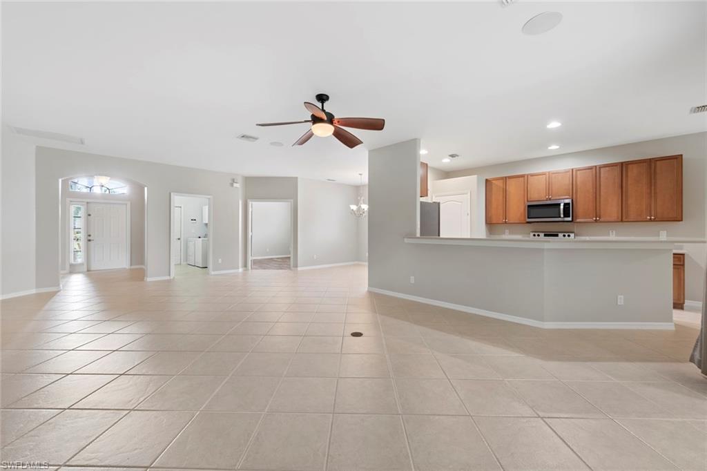 COLONIAL OAKS - Residential