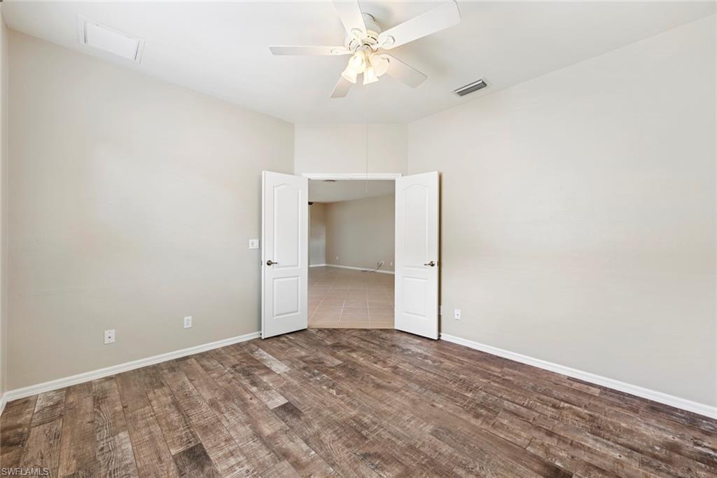 COLONIAL OAKS - Residential