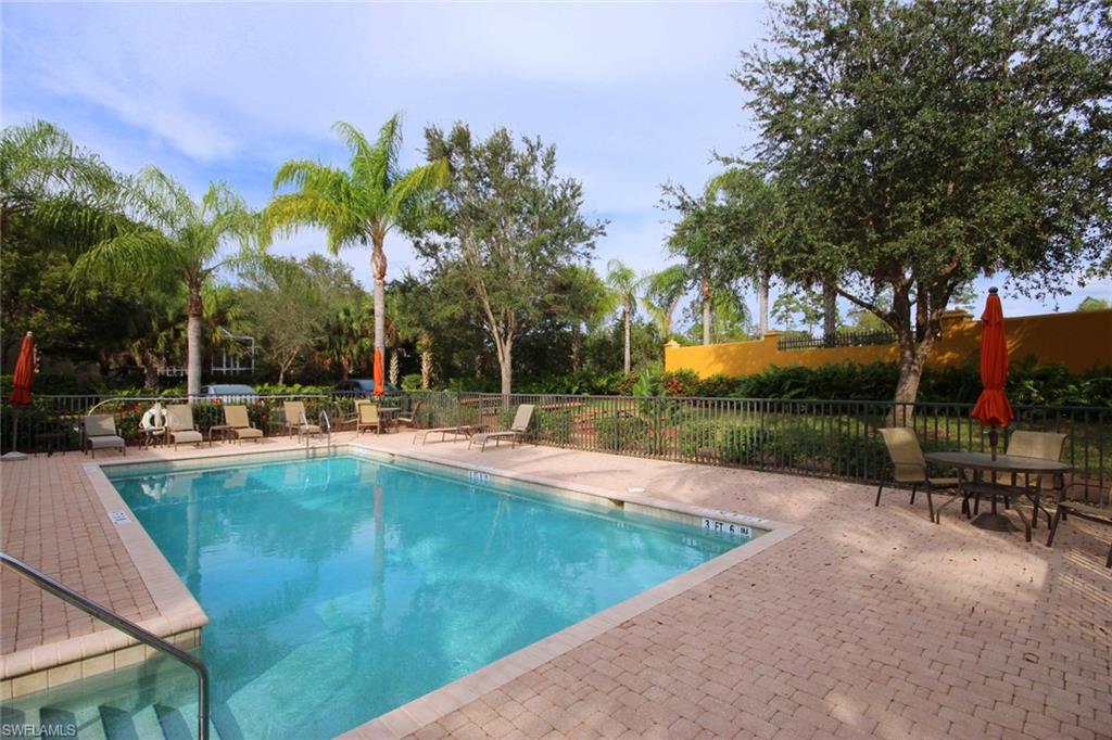 COLONIAL OAKS - Residential