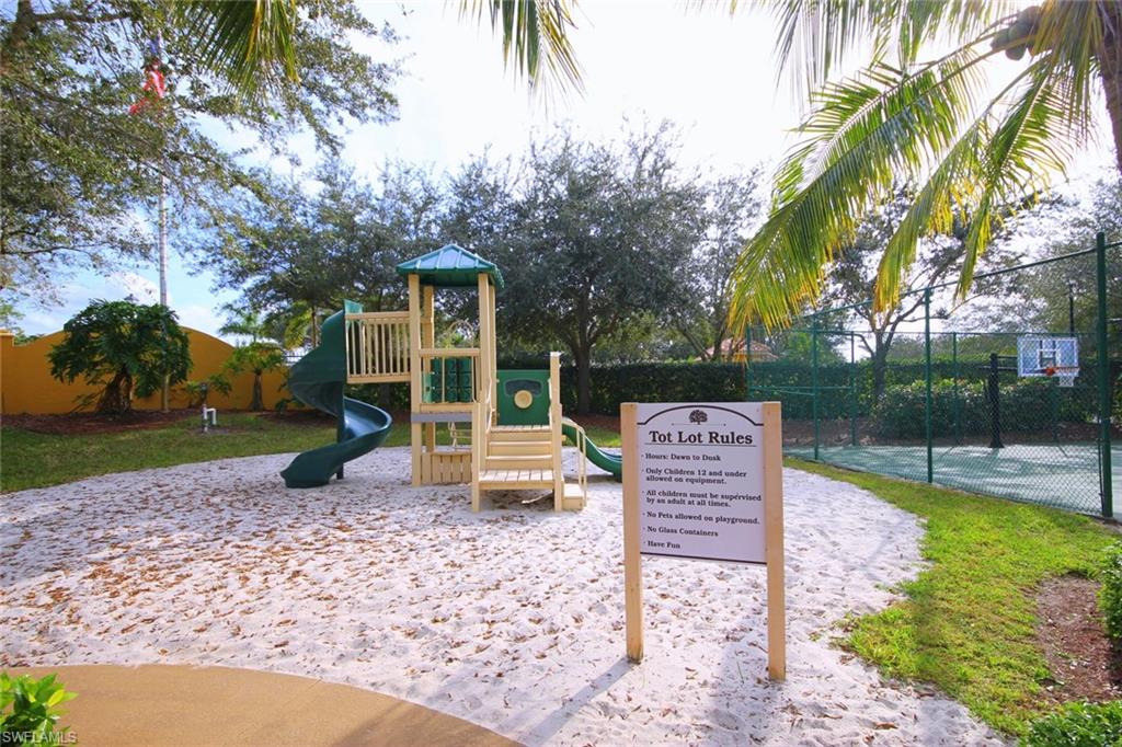 COLONIAL OAKS - Residential