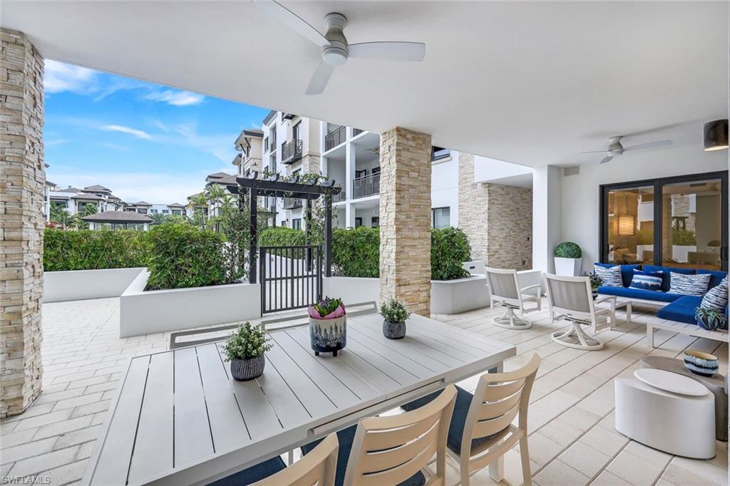 NAPLES SQUARE - Residential