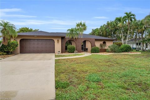 Ranch in CAPE CORAL FL 3020 19th AVE.jpg