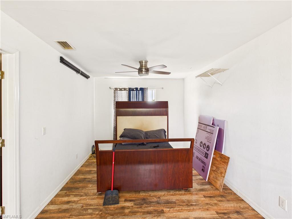 SAN CARLOS PARK - Residential