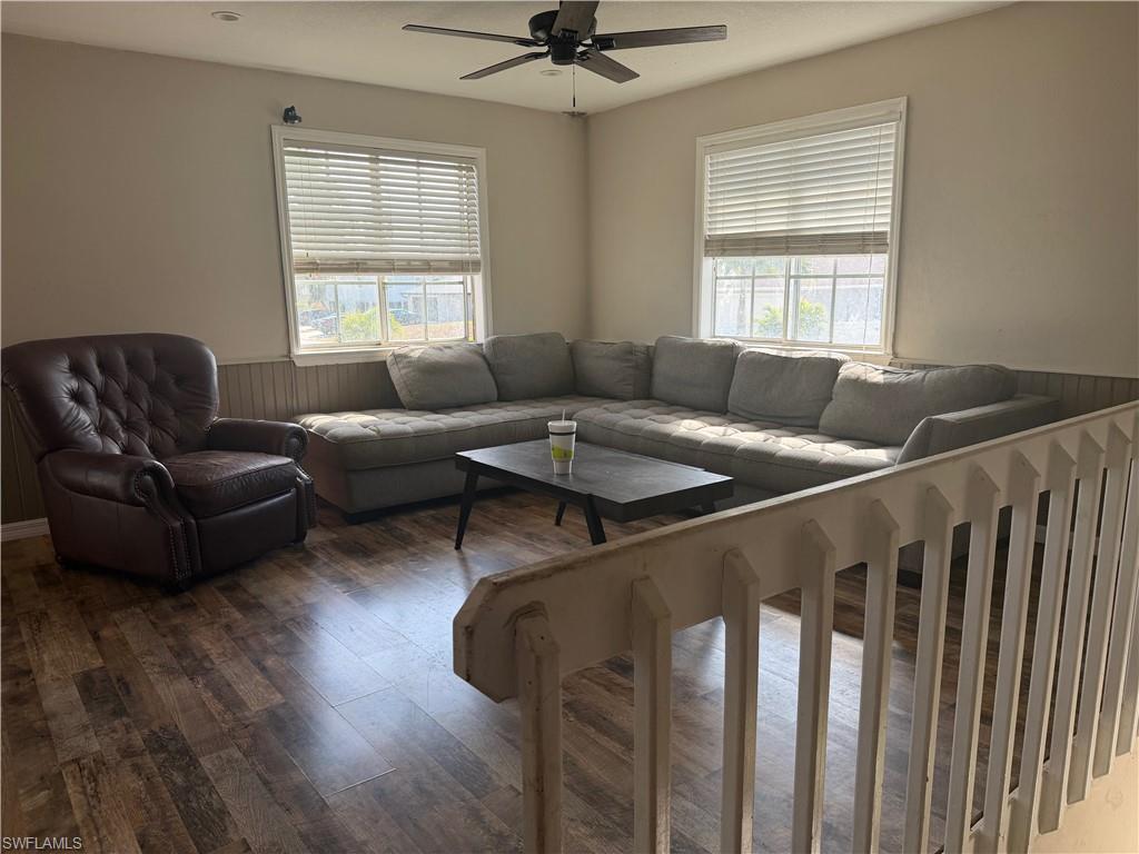 SAN CARLOS PARK - Residential