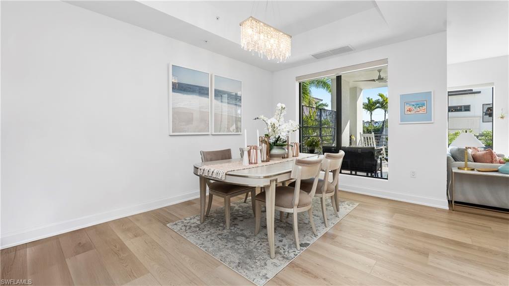 ELEVEN ELEVEN CENTRAL - Residential