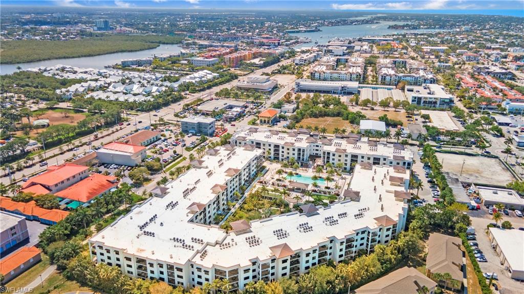 ELEVEN ELEVEN CENTRAL - Residential