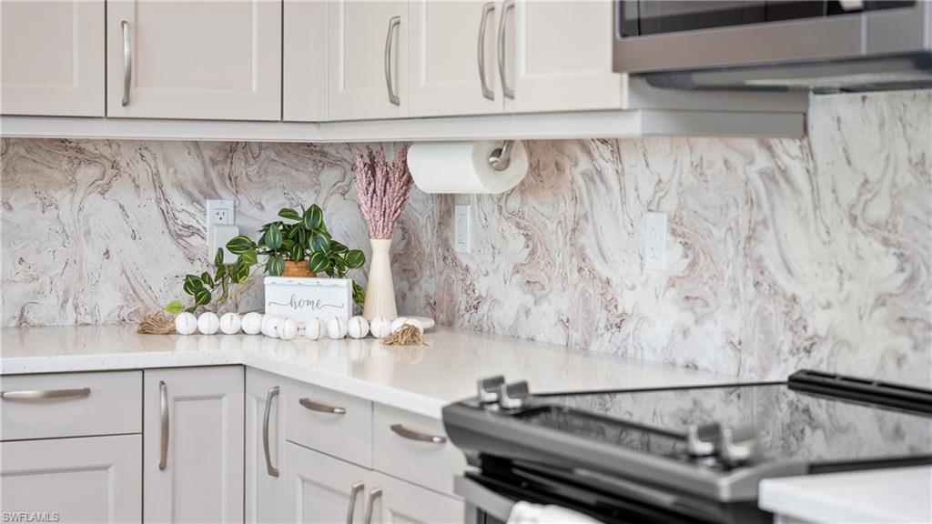 ELEVEN ELEVEN CENTRAL - Residential