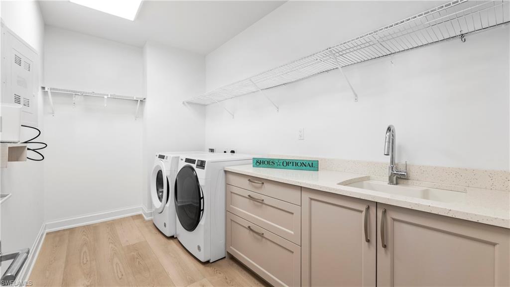 ELEVEN ELEVEN CENTRAL - Residential