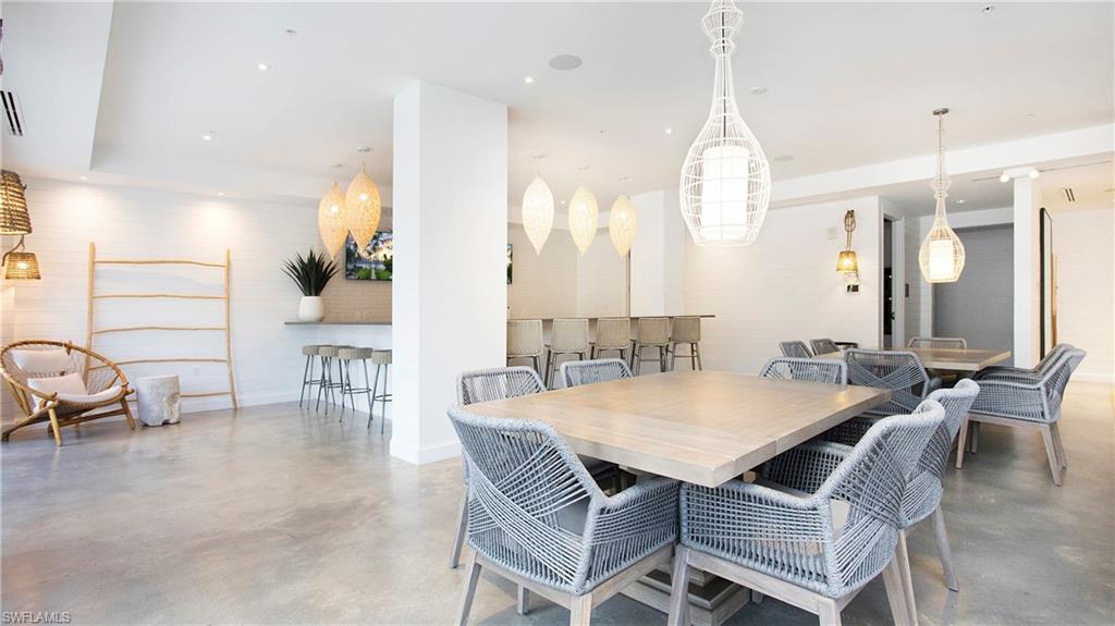 ELEVEN ELEVEN CENTRAL - Residential