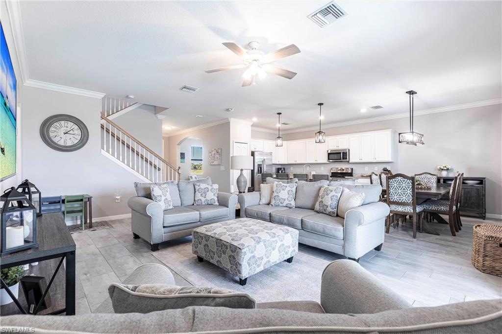 PORTICO - Residential