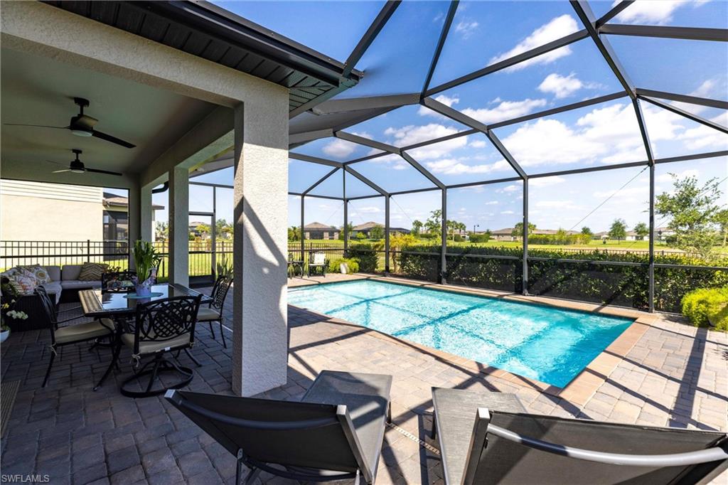 PORTICO - Residential