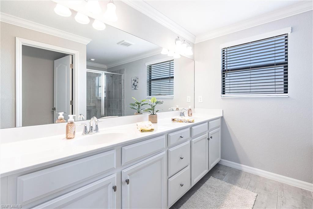 PORTICO - Residential