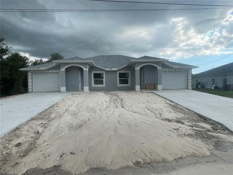 A home in LEHIGH ACRES