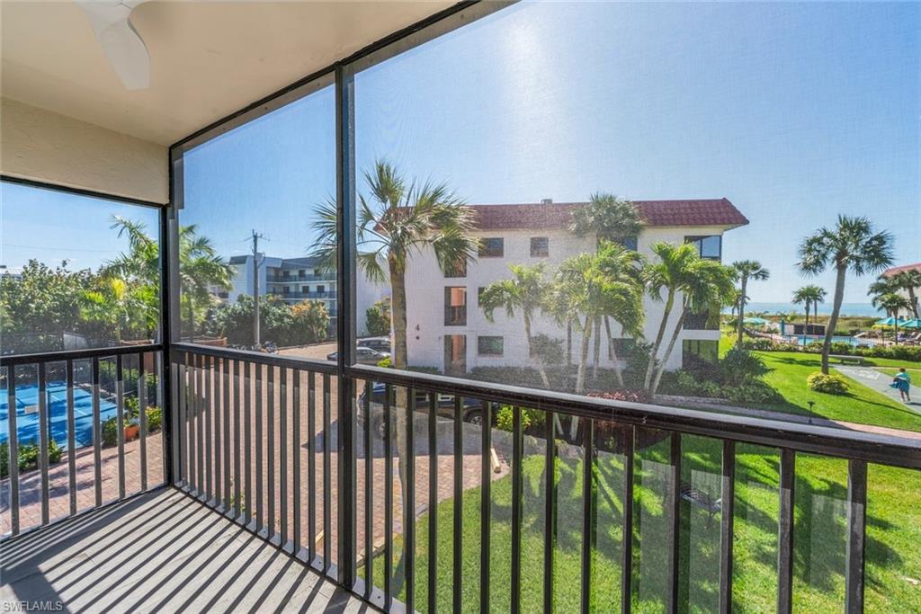 SANDALFOOT CONDOMINIUM - Residential