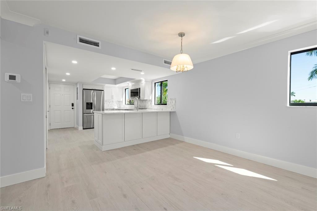 SANDALFOOT CONDOMINIUM - Residential