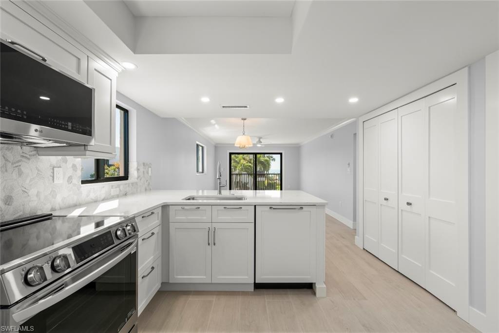 SANDALFOOT CONDOMINIUM - Residential