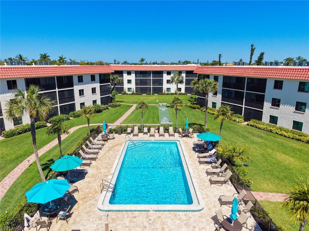 SANDALFOOT CONDOMINIUM - Residential