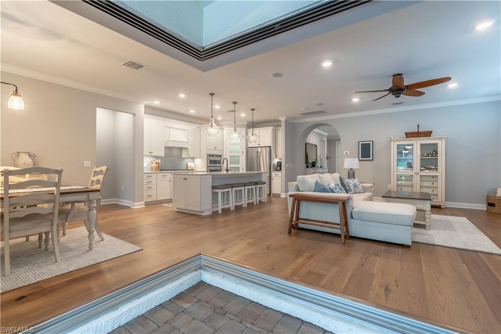 6848 Winding Cypress DR