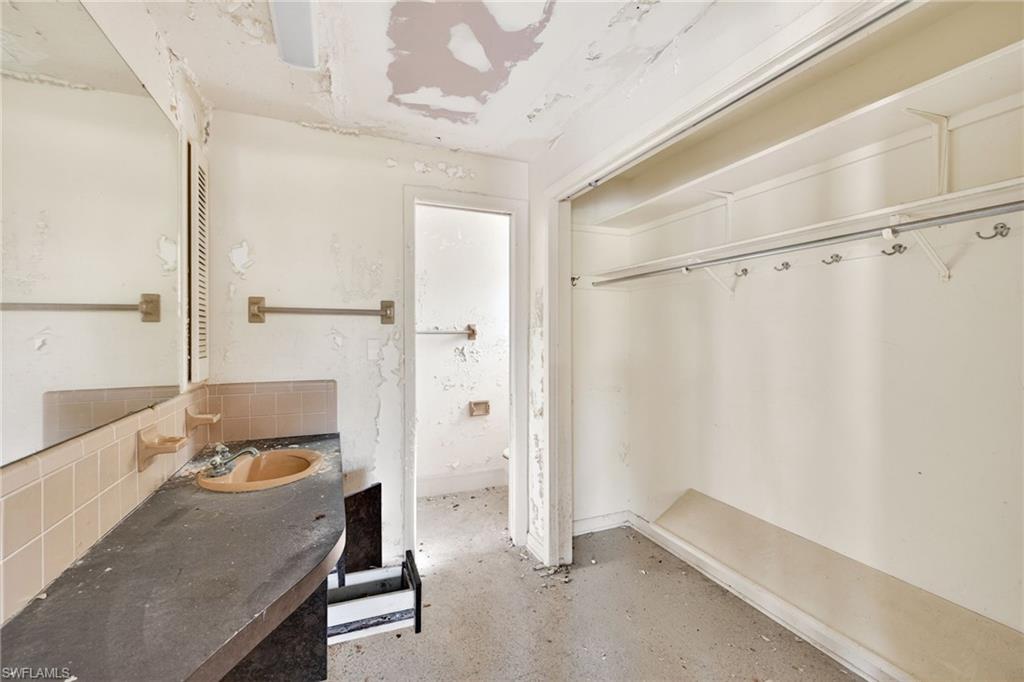 SHELL HARBOR - Residential