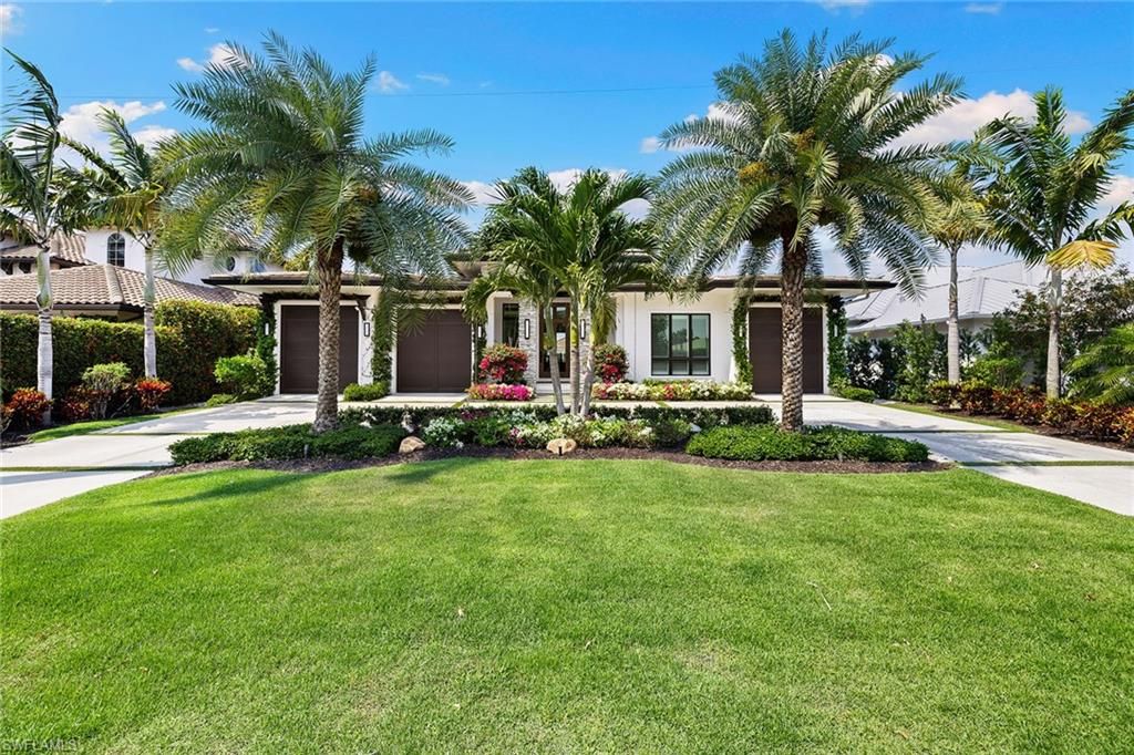 Photo of 1850 Kingfish RD, NAPLES, FL 34102 (MLS # 226015147)