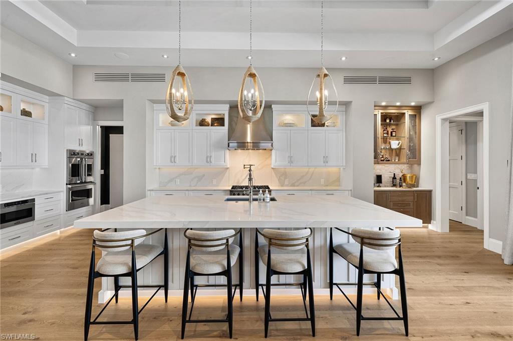 ROYAL HARBOR - Residential