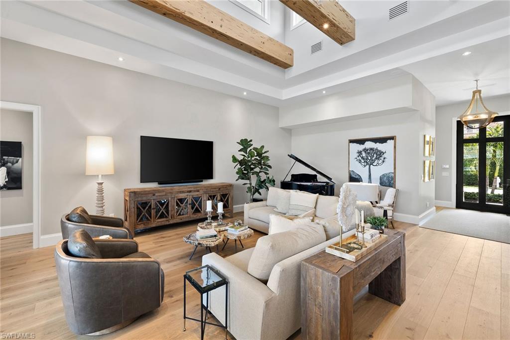 ROYAL HARBOR - Residential