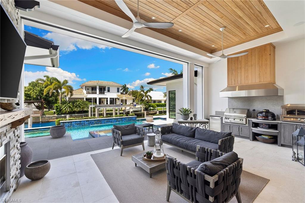 ROYAL HARBOR - Residential