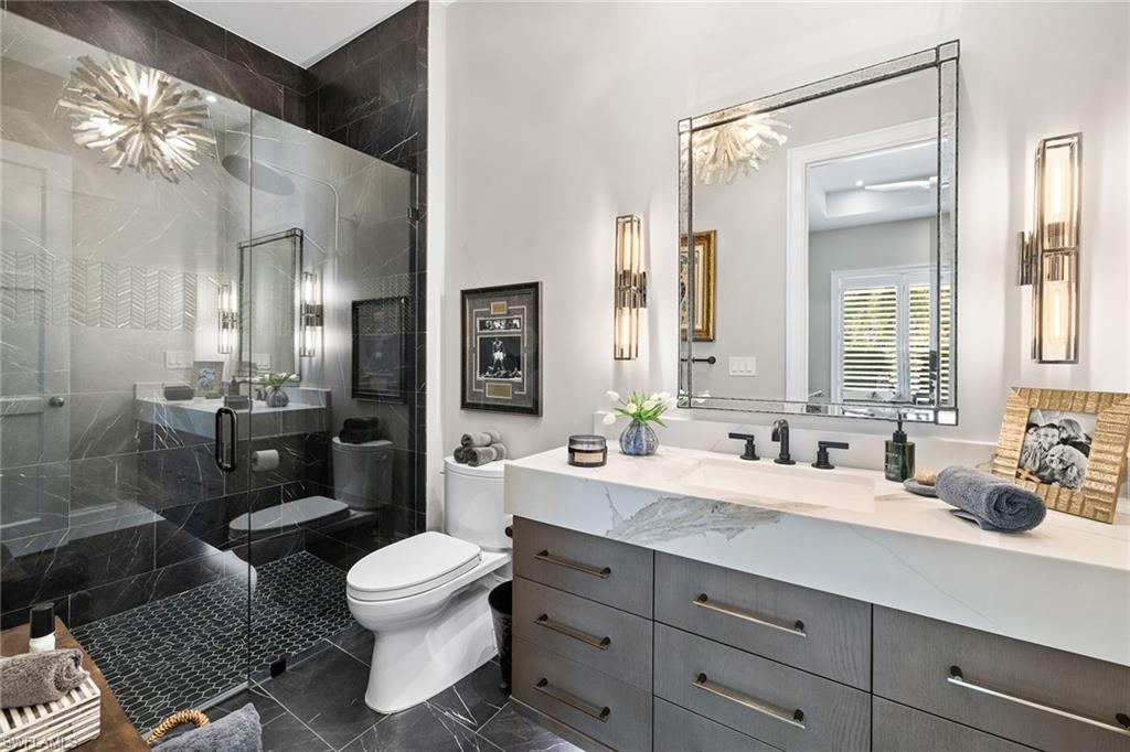 ROYAL HARBOR - Residential