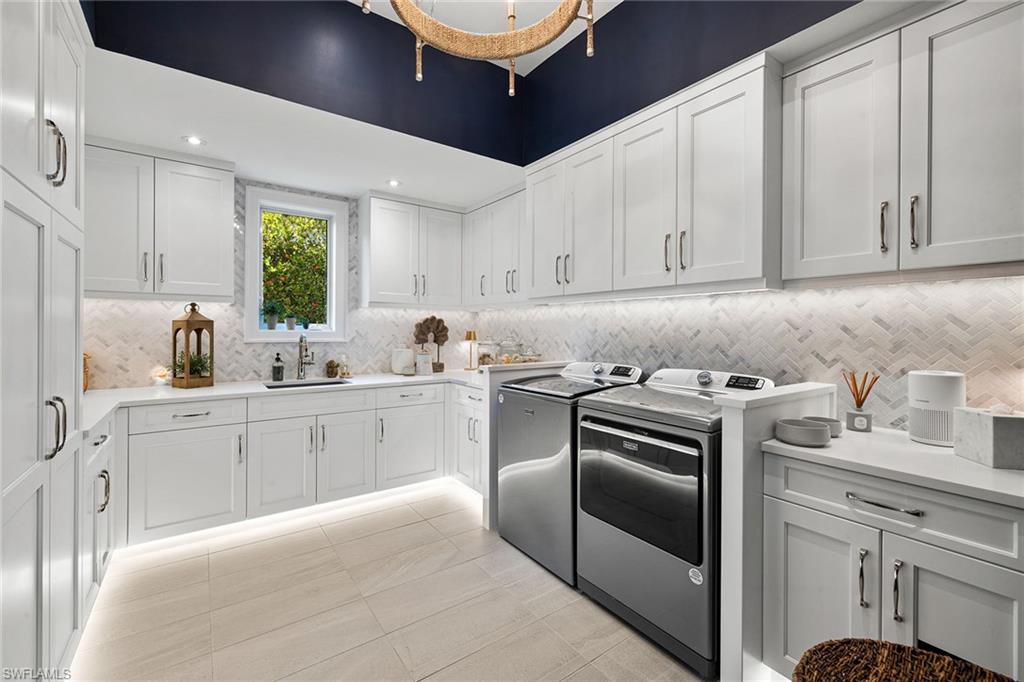 ROYAL HARBOR - Residential