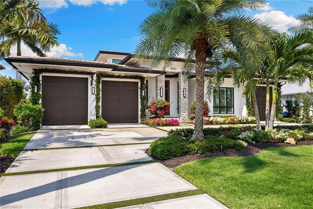 Photo of 1850 Kingfish RD, NAPLES, FL 34102 (MLS # 226015147)