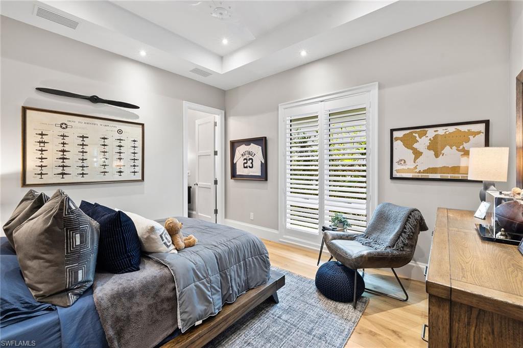 ROYAL HARBOR - Residential