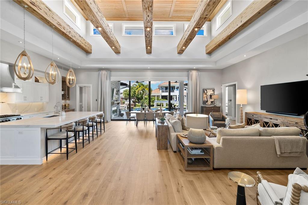 ROYAL HARBOR - Residential