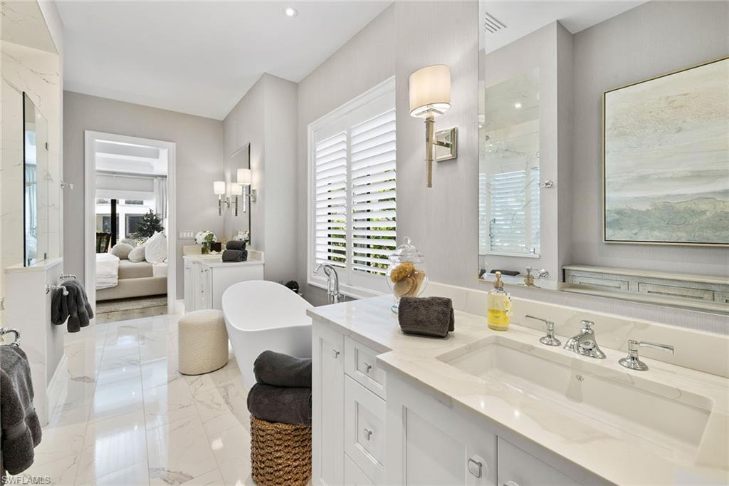 ROYAL HARBOR - Residential