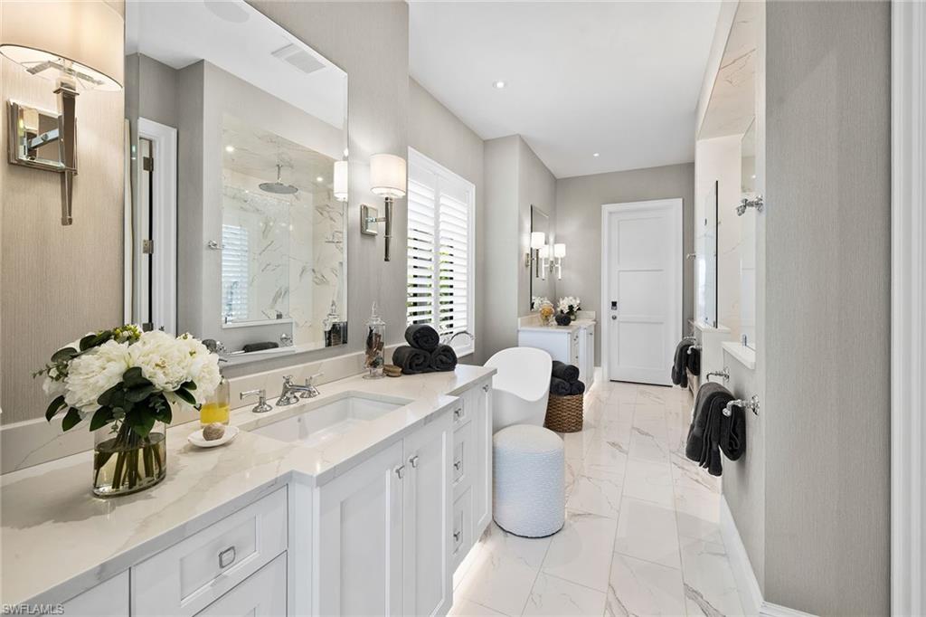 ROYAL HARBOR - Residential