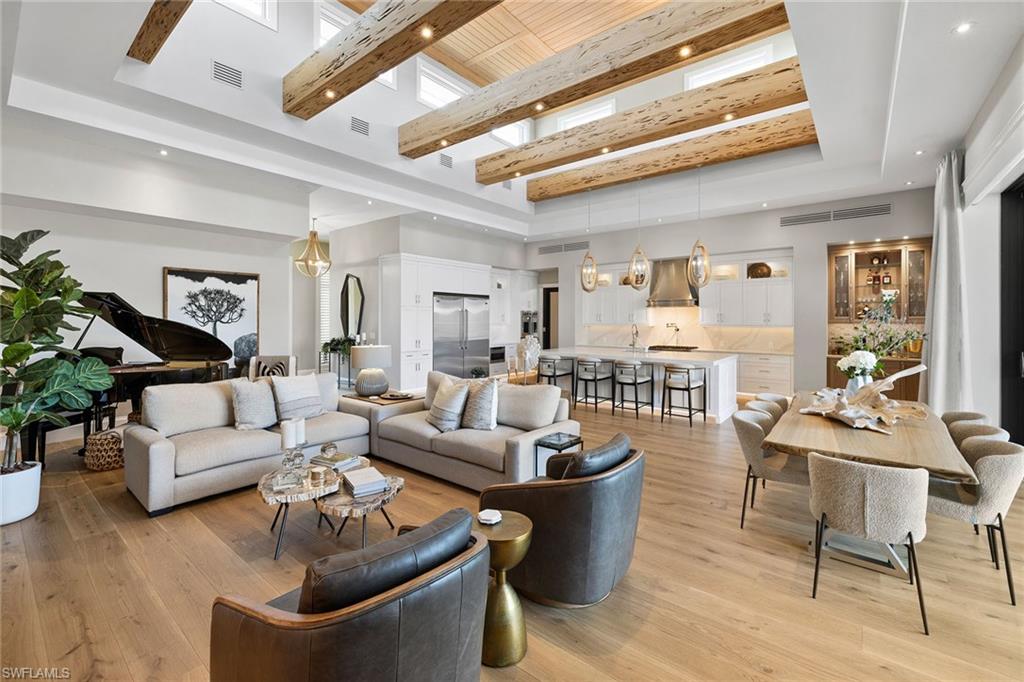 ROYAL HARBOR - Residential