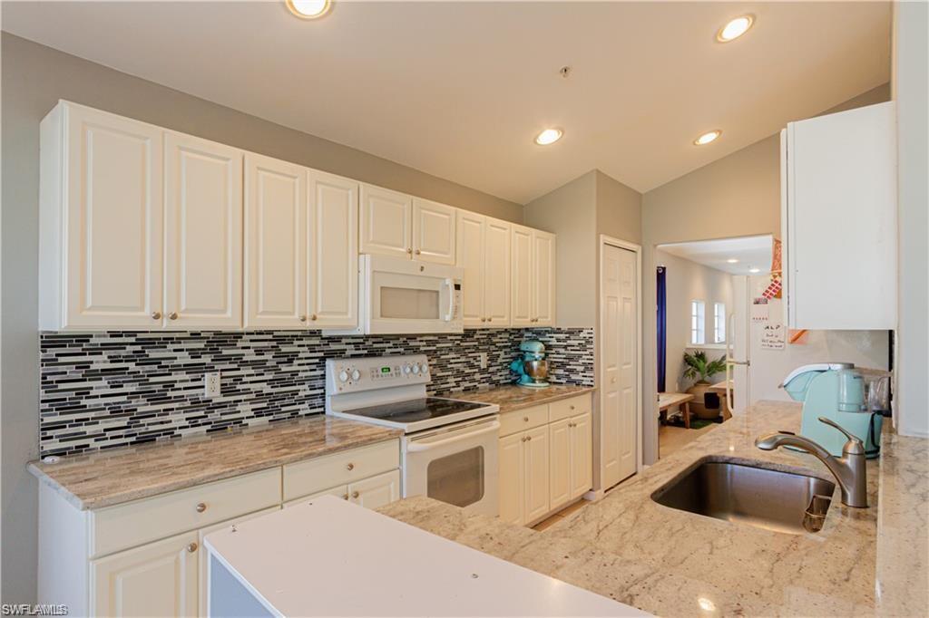 STRATFORD PLACE - Residential Lease