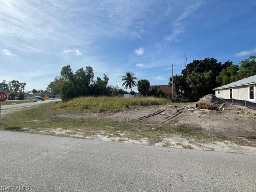 Duplex lot located in San Carlos Park.  Excellent potential income for investor.  Close to shopping, restaurants, RSW airport, and FGCU.  Lot is cleared.  Survey is available.  Save money and time by using the floorplan for the duplex the owner was going to build.