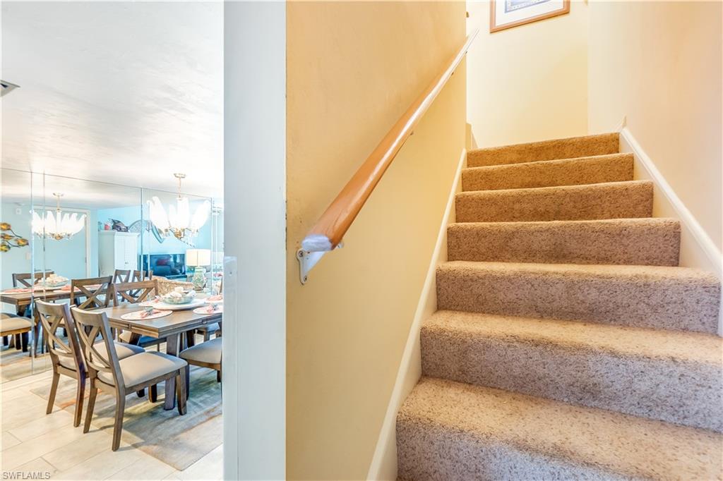 ROYAL PELICAN TOWNHOUSE - Residential